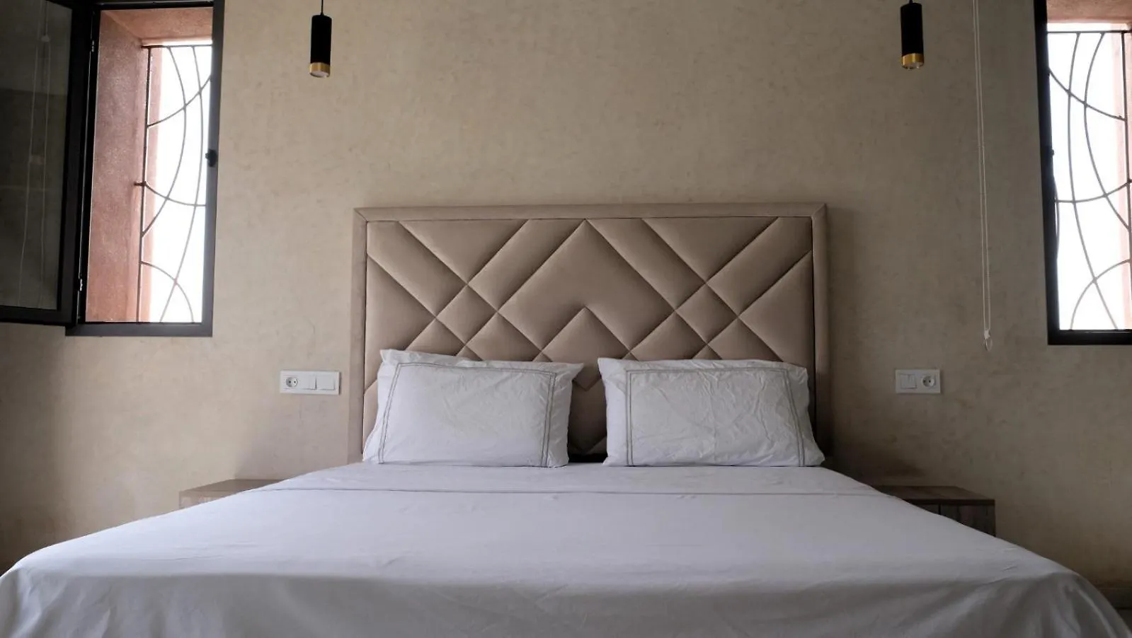 Villa Route Fes Marrakesh