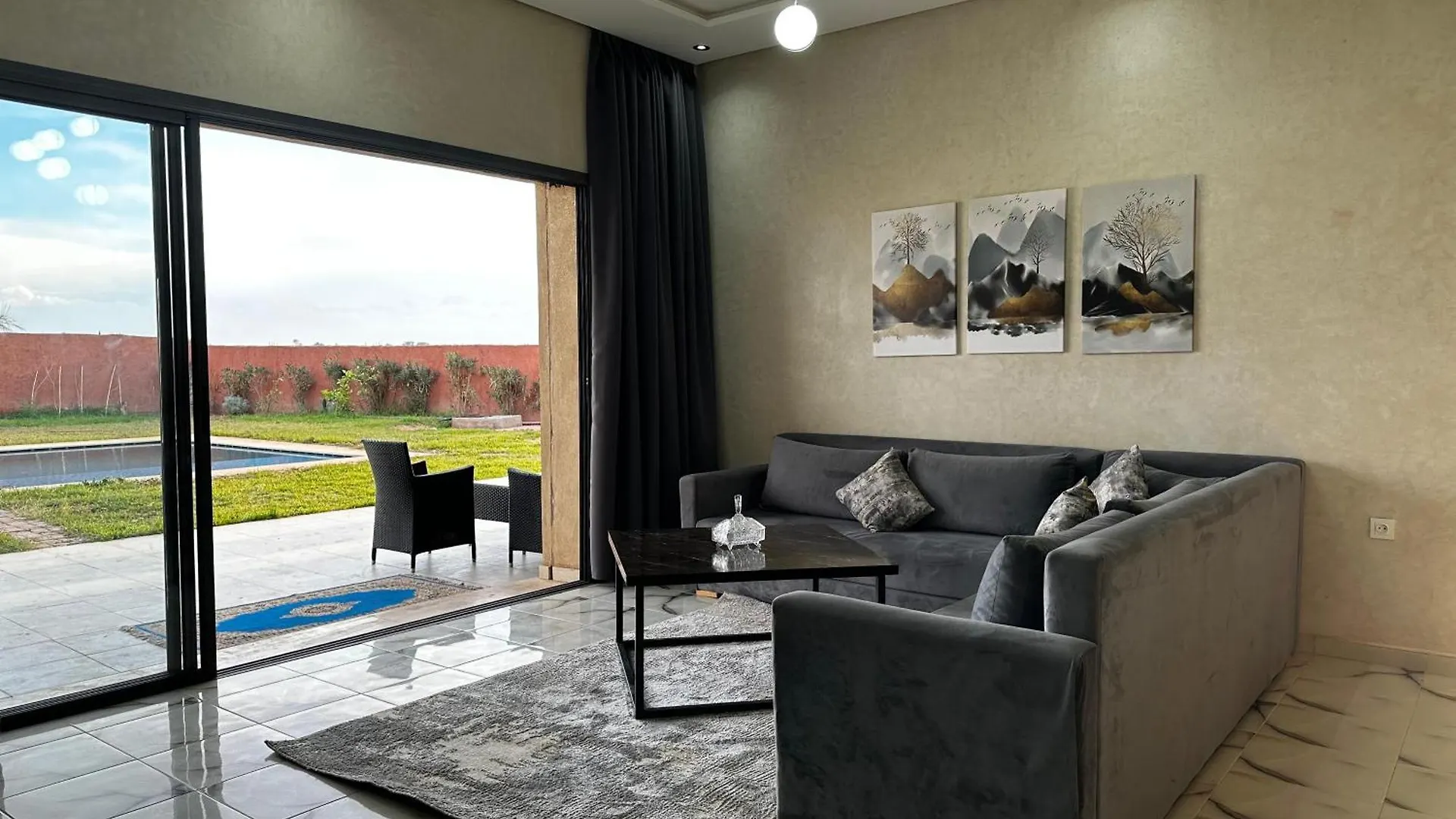 Villa Route Fes Marrakesh